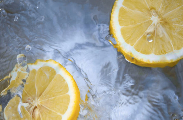 Does Vitamin C Help For Acne & Scars? Learn The Facts Here